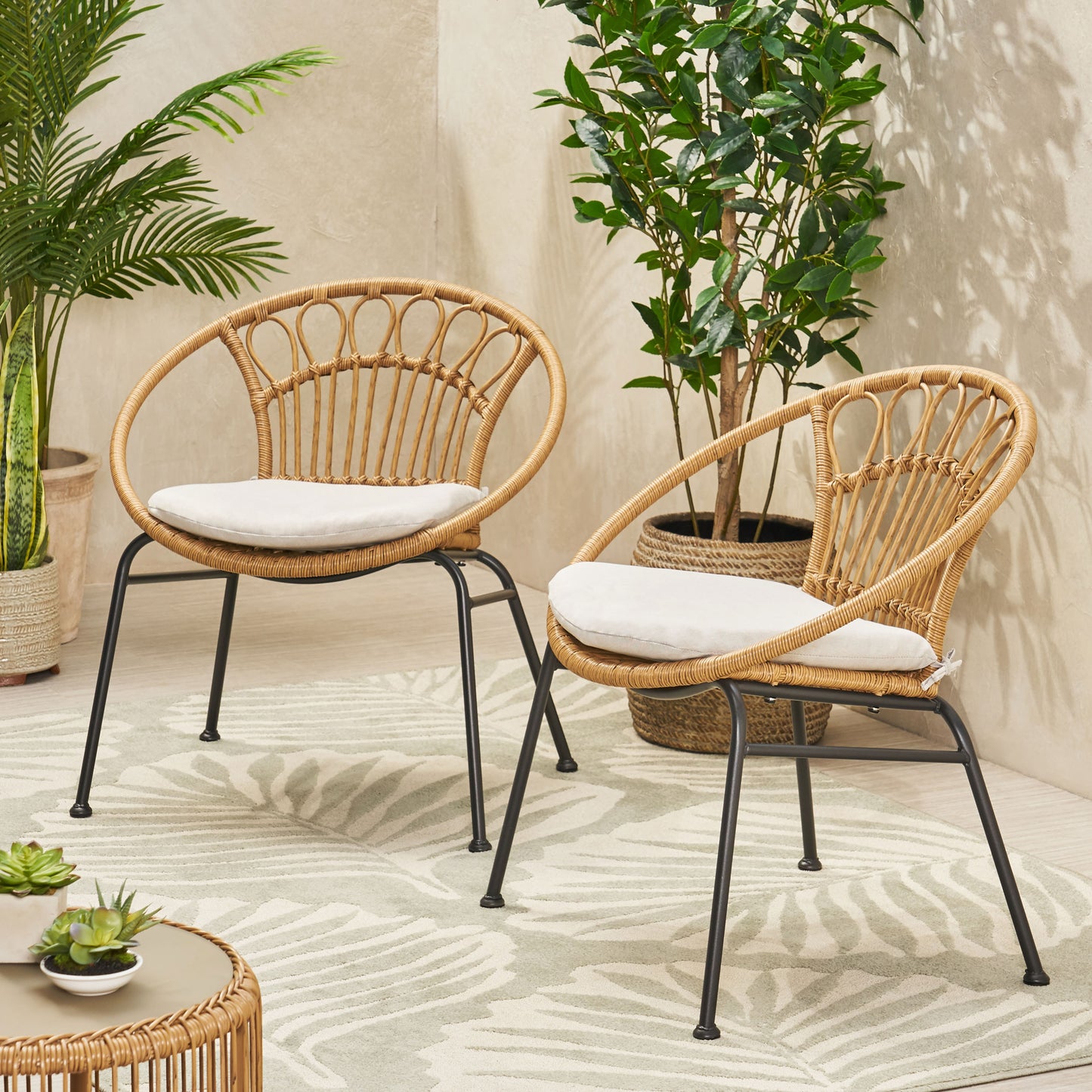 BANYA CHAIR