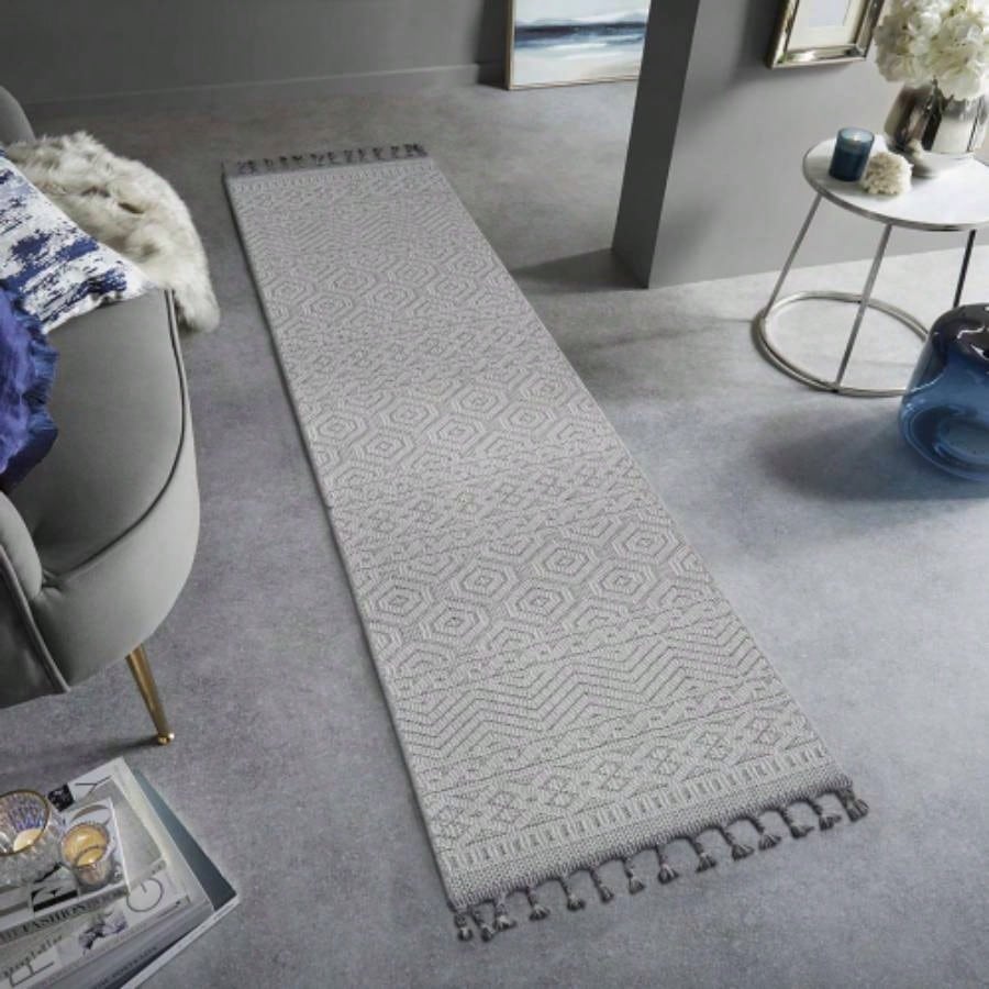 8x10 White Geometric Area Rug - Indoor Outdoor