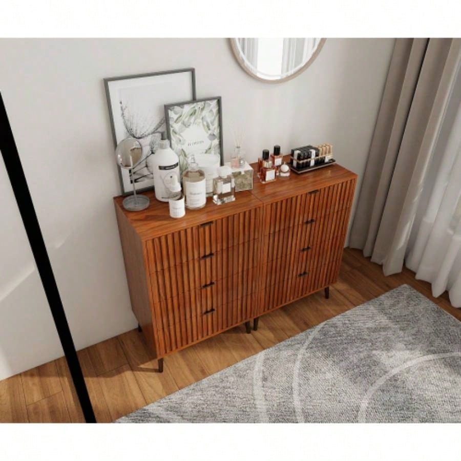 Wooden Chest of Drawers - Spacious Storage Organizer Bedroom or Living Room, Modern Design with Multiple Compartments, Brown