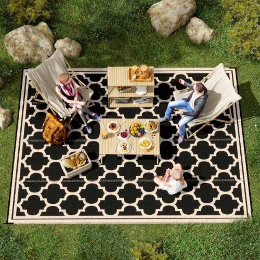 Outsunny Reversible Outdoor Rug Carpet, 9x 18 Waterproof Plastic Straw Rug, Portable RV Camping Rugs with Carry Bag, Large Floor Backyard, Deck, Picnic, Beach, Black Beige