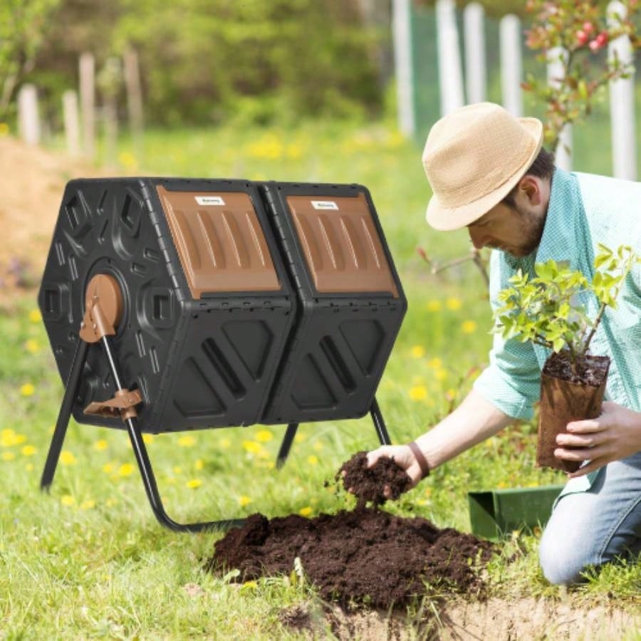 Outsunny Dual Chamber Compost Tumbler Bin, Outdoor Tumbling Composter with 24 Ventilation Openings and Steel, 34.5 Gallon