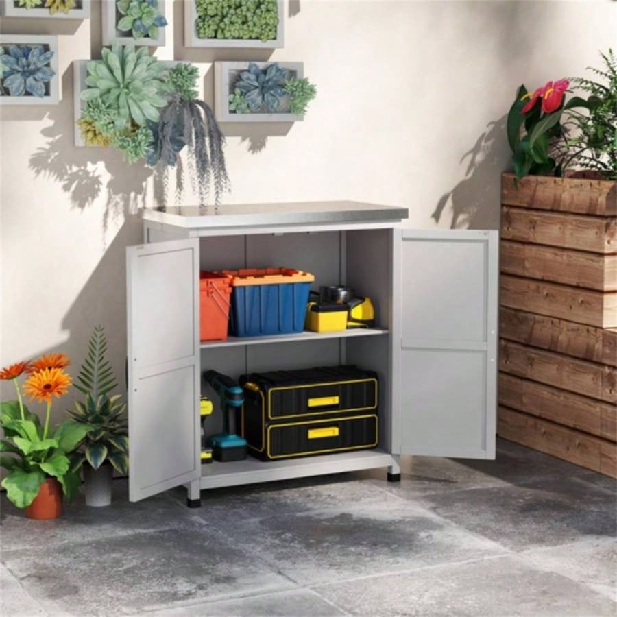 Storage Cabinets/Lockers/rolling wardrobe