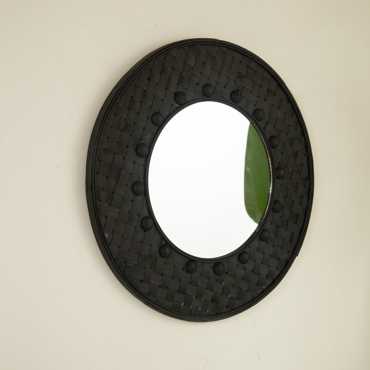 Black Bamboo Mirror - 24'' Circle Wall Art