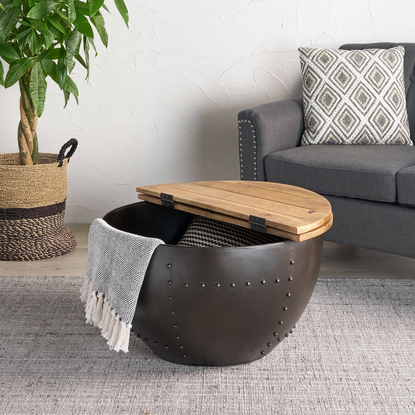 WOODEN & IRON COFFEE TABLE