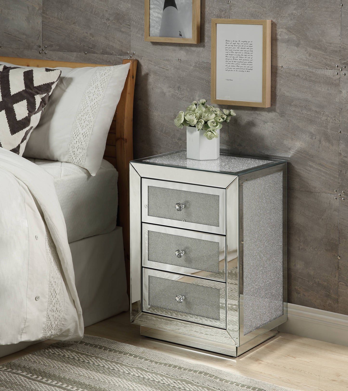 Noralie Mirrored & Faux Dimaonds Accent Table