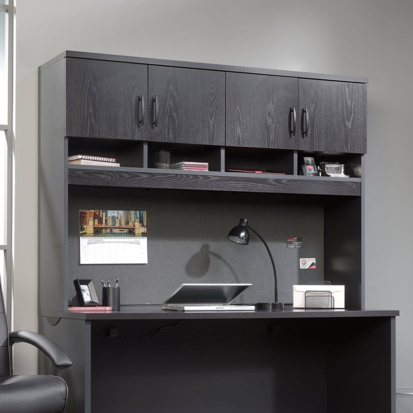 Hutch, Black finish