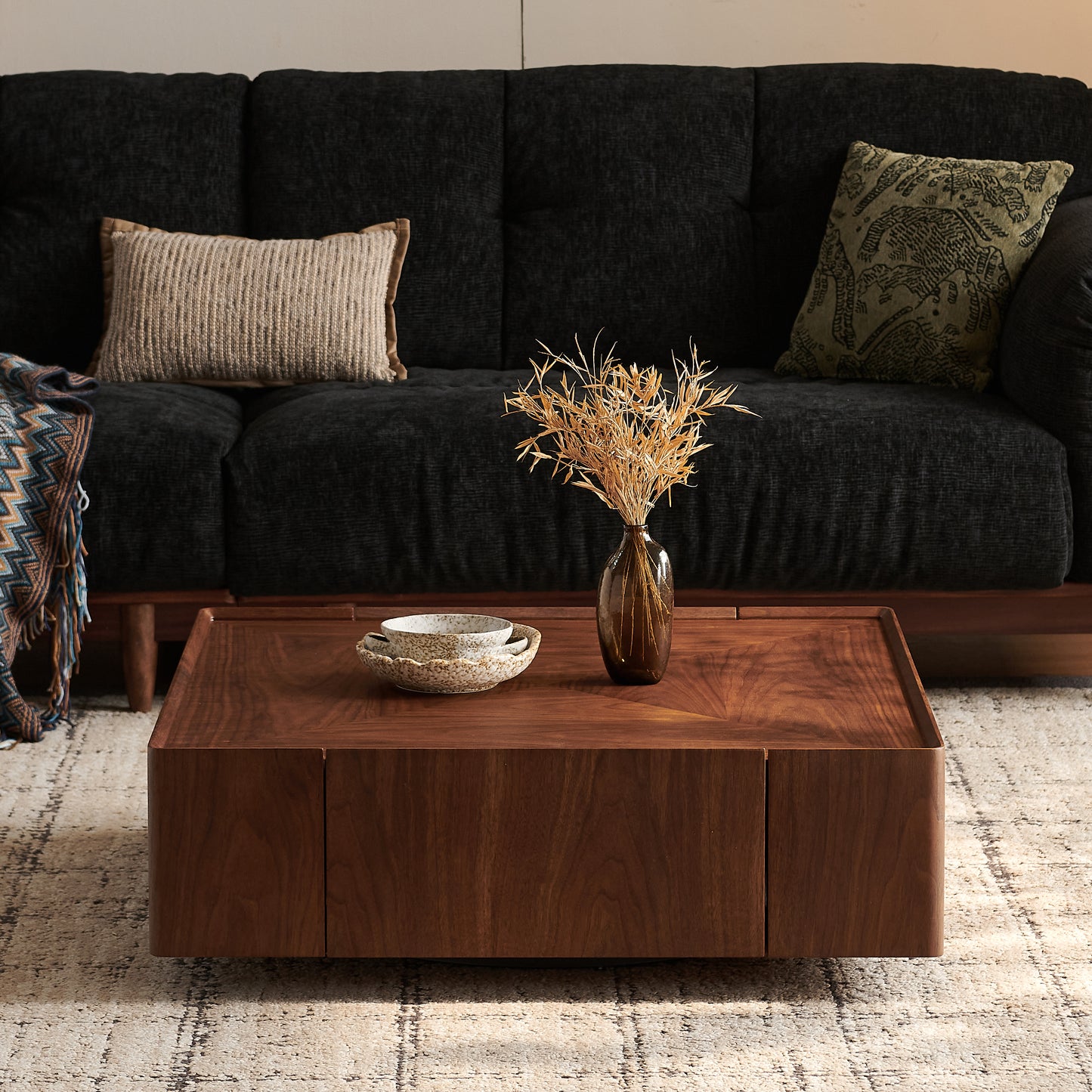 35.4-inch coffee table, square walnut wood design, suitable for living room. Walnut wood material, suitable for bedroom, living room and office
