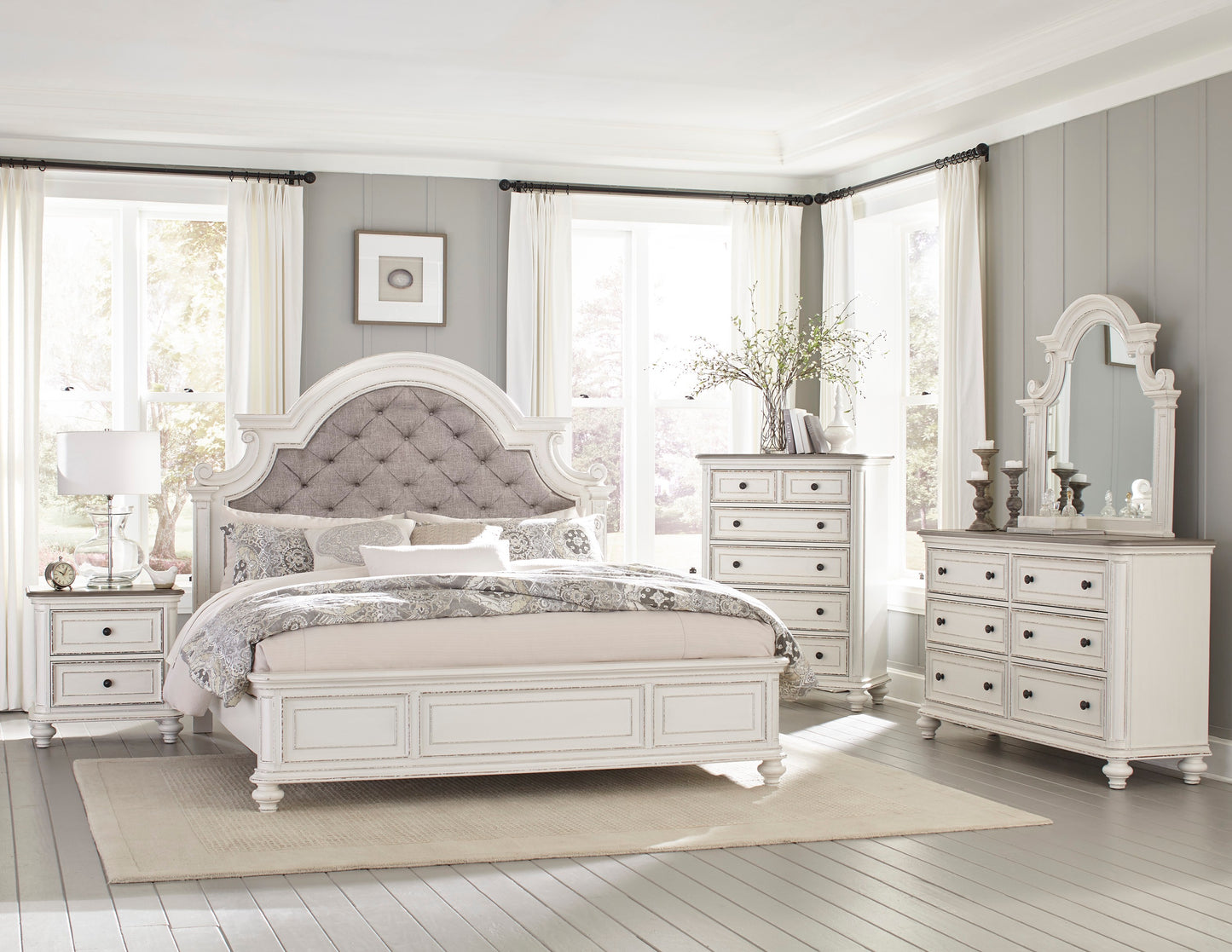 Antique White Wood Dresser for Bedroom Storage with 6 Drawers