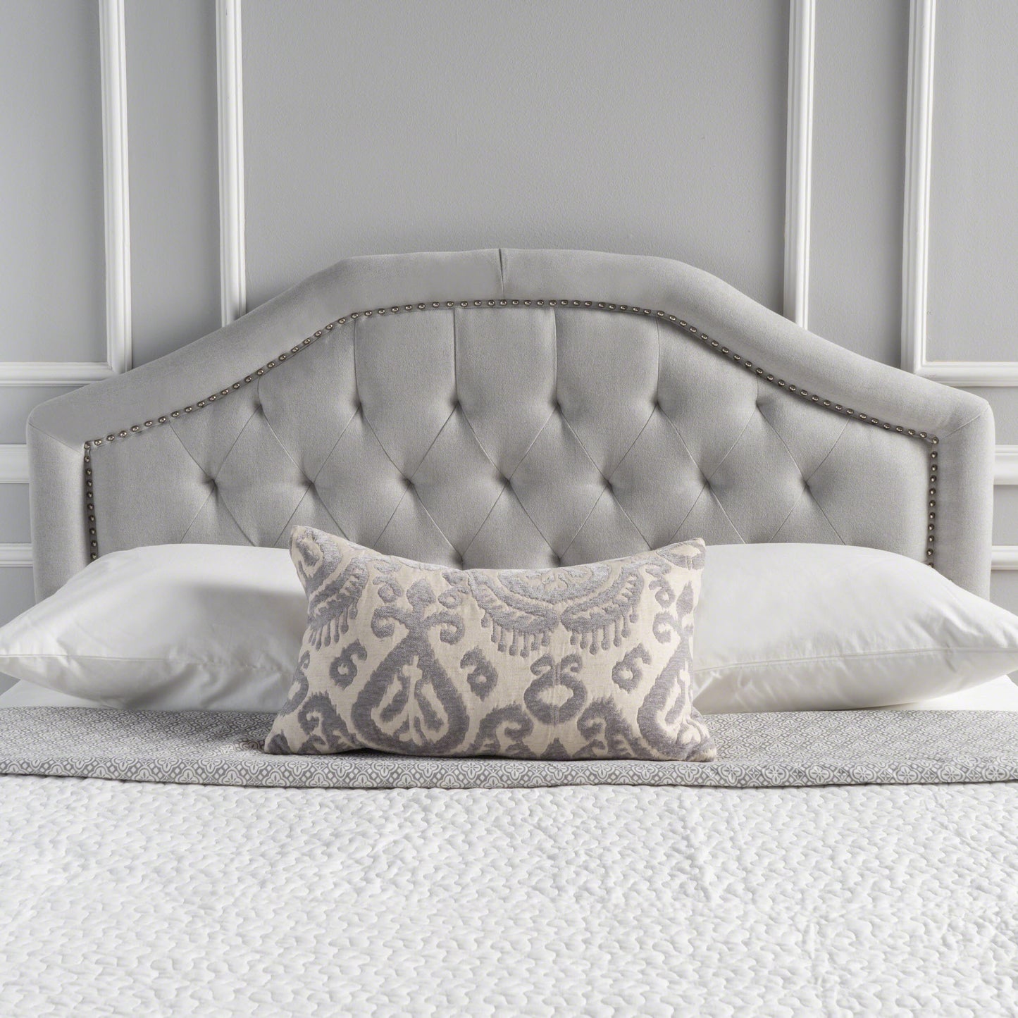 Tufted Upholstered Headboard Queen Size, Solid Wood Head Board with Durable Metal Legs, Adjustable Height Queen headboard with Nailhead Trim in Bedroom