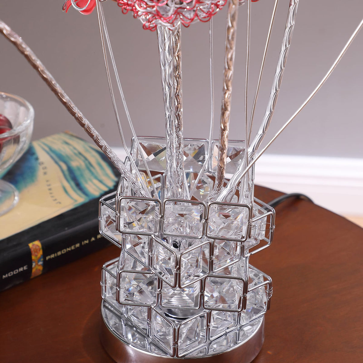 Aluminum 4 Red Roses Floral Table Lamp - Multicolored