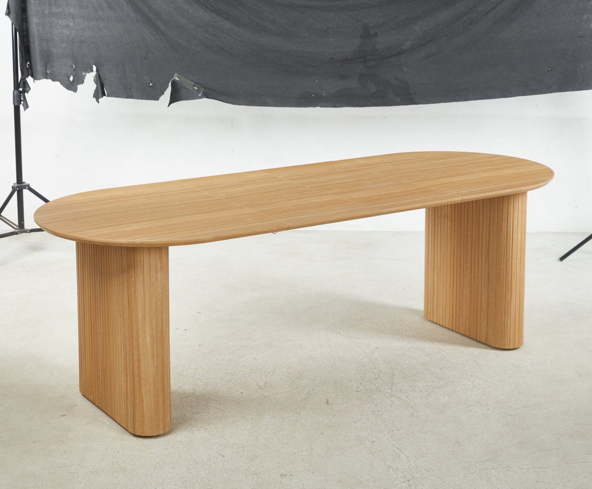 4-6 Person Oak Dining Table - MDF Top