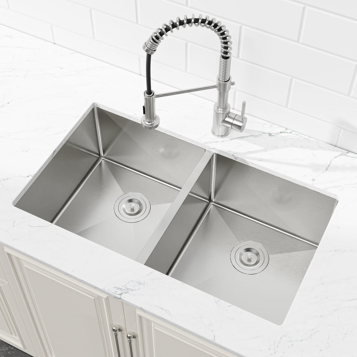 33"x19" Stainless Steel Kitchen Sink - Gray, Undermount Style