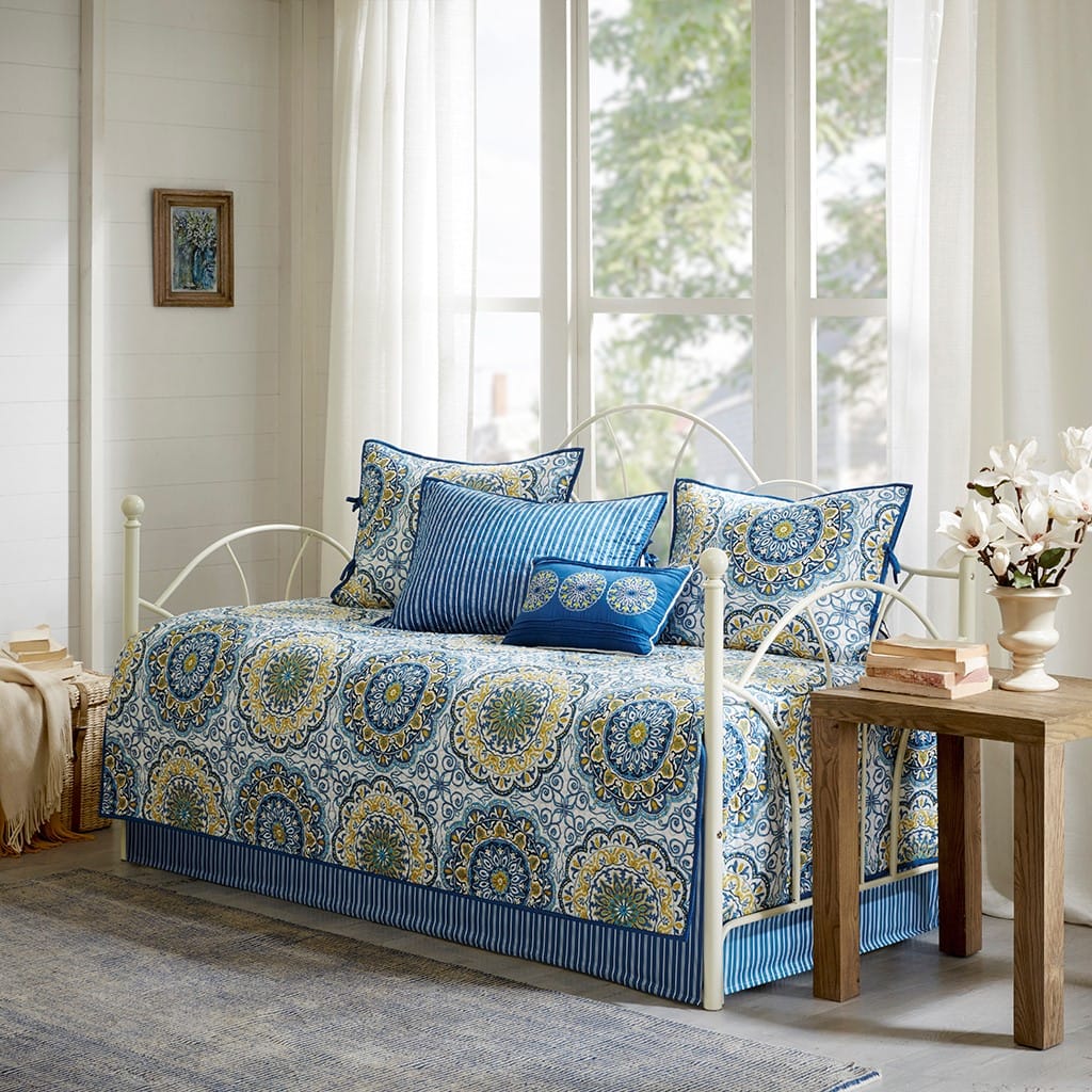 6 Piece Reversible Daybed Cover Set Blue