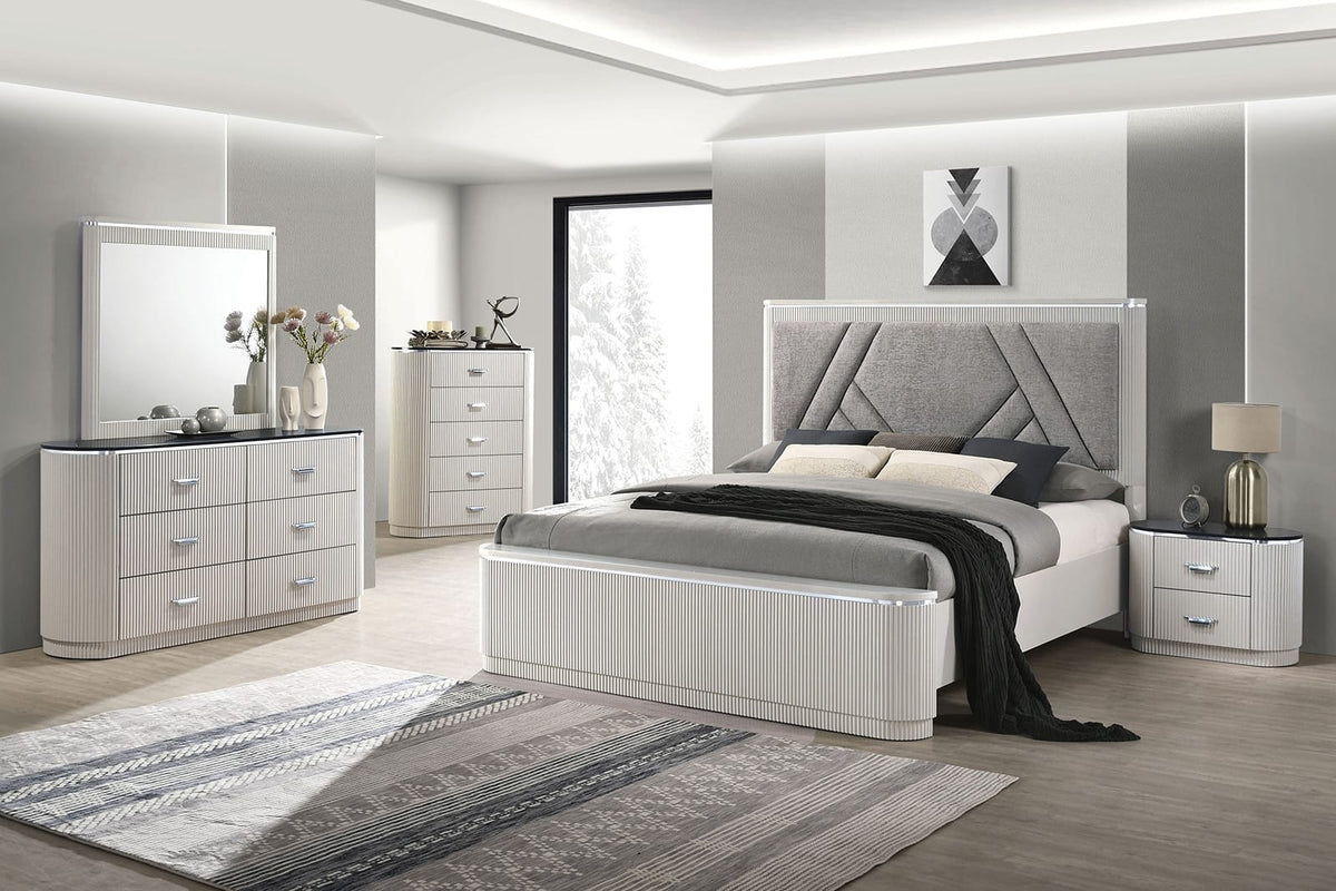 Light Gray Contemporary Chest - 5 Drawers for Bedroom