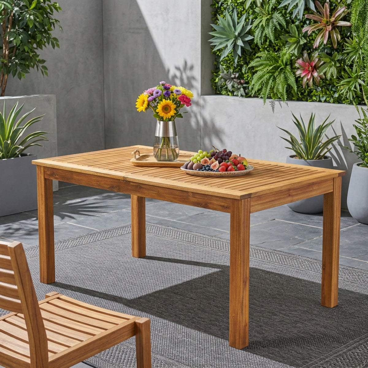Expandable Acacia Wood Outdoor Dining Table for Garden or Poolside
