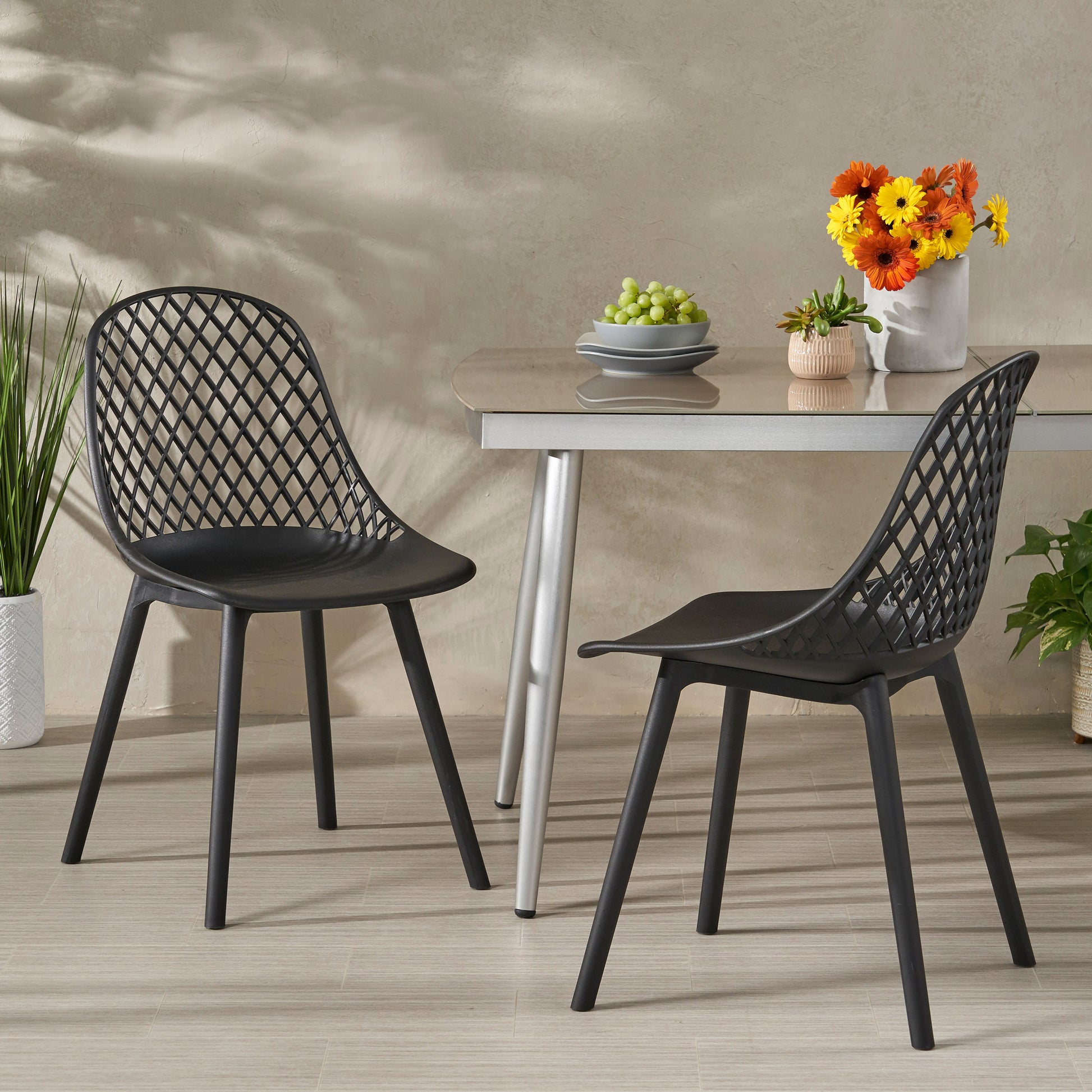 LILY CHAIR
