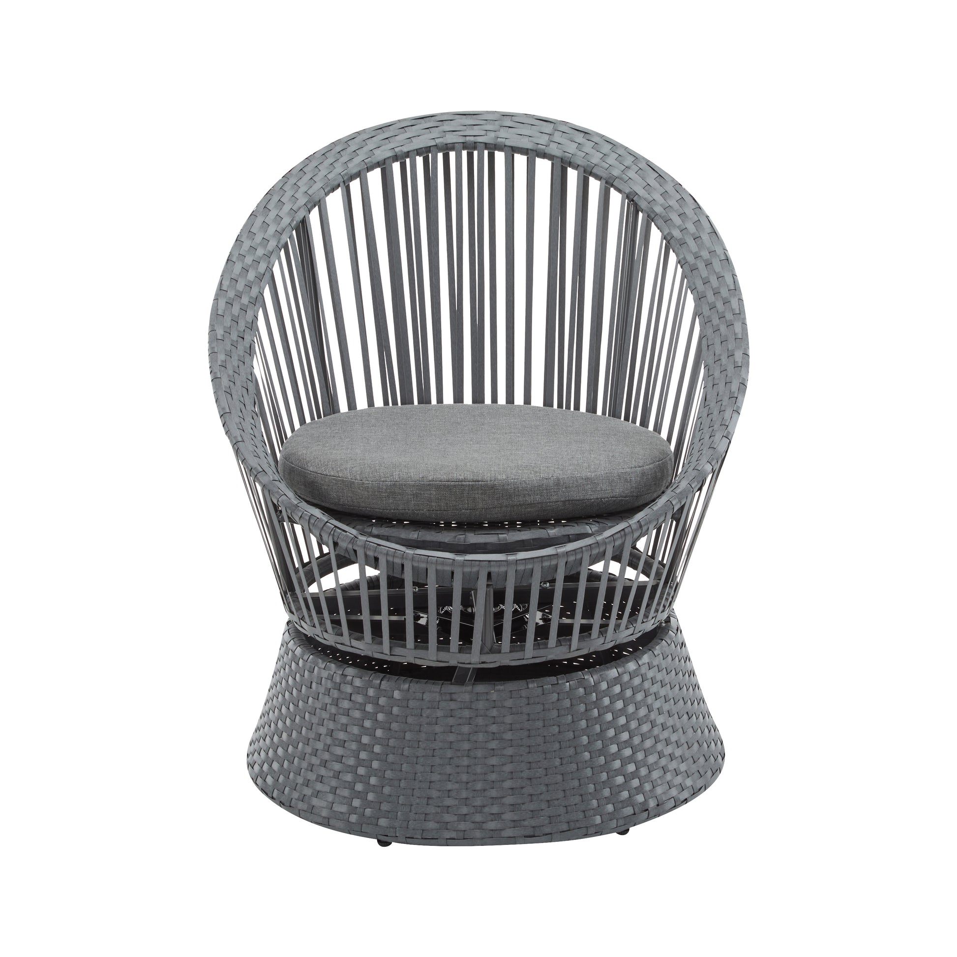 Gray Rattan Lounge Chair for Poolside and Garden Outdoor Seating