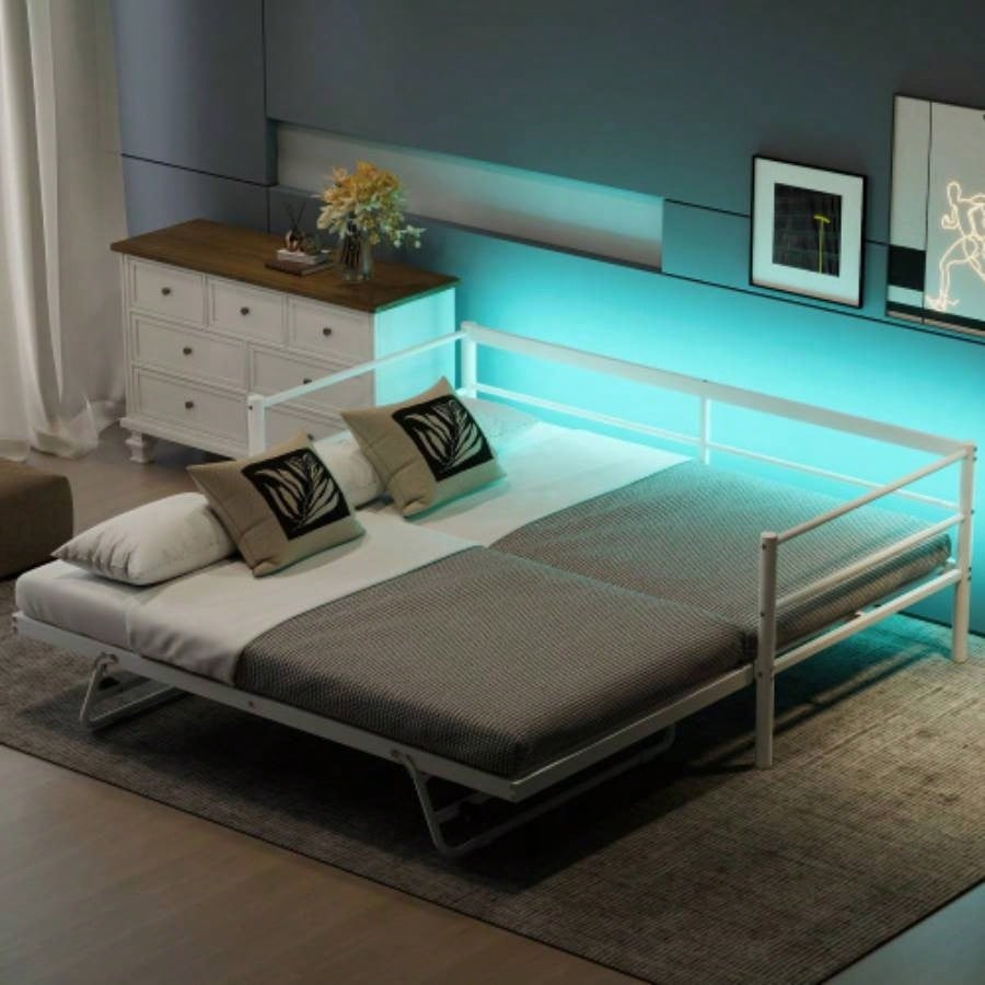 Twin Size Metal Daybed with Adjustable Trundle, Up Trundle, Silver