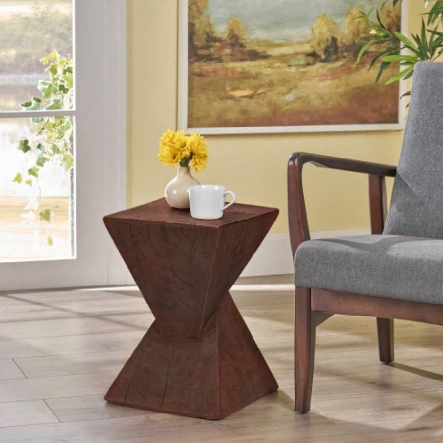 GEOMETRIC MGO SIDE TABLE, LIGHT NATURE COLOR