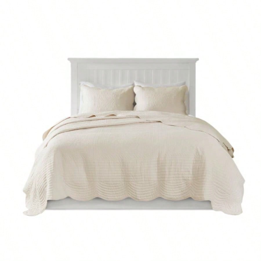 3 Piece Reversible Scalloped Quilt Set King/Cal King