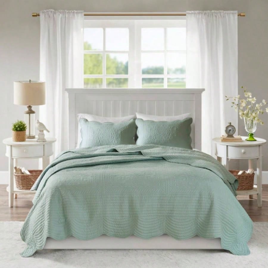 3 Piece Reversible Scalloped Quilt Set Seafoam King/Cal King