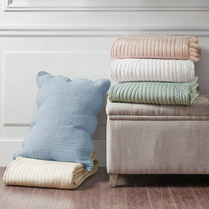 3 Piece Reversible Scalloped Quilt Set Seafoam King/Cal King