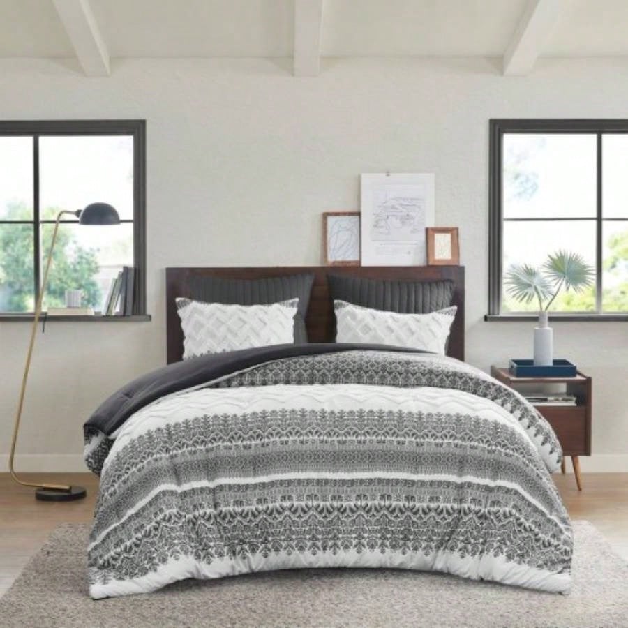 3 Piece Cotton Comforter Set with Chenille Tufting Gray King/Cal King