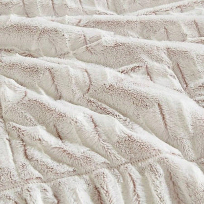Full/ Back Print Long Fur Comforter Set