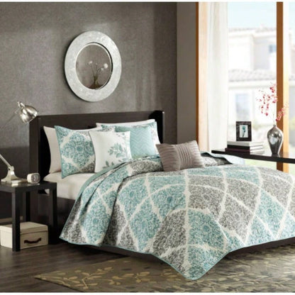6 Piece Printed Quilt Set with Throw Pillows Aqua King/Cal King