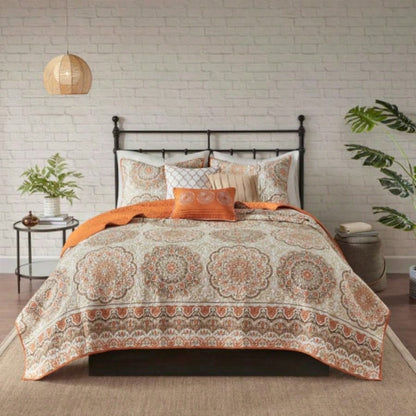 6 Piece Reversible Quilt Set with Throw Pillows Orange King/Cal King