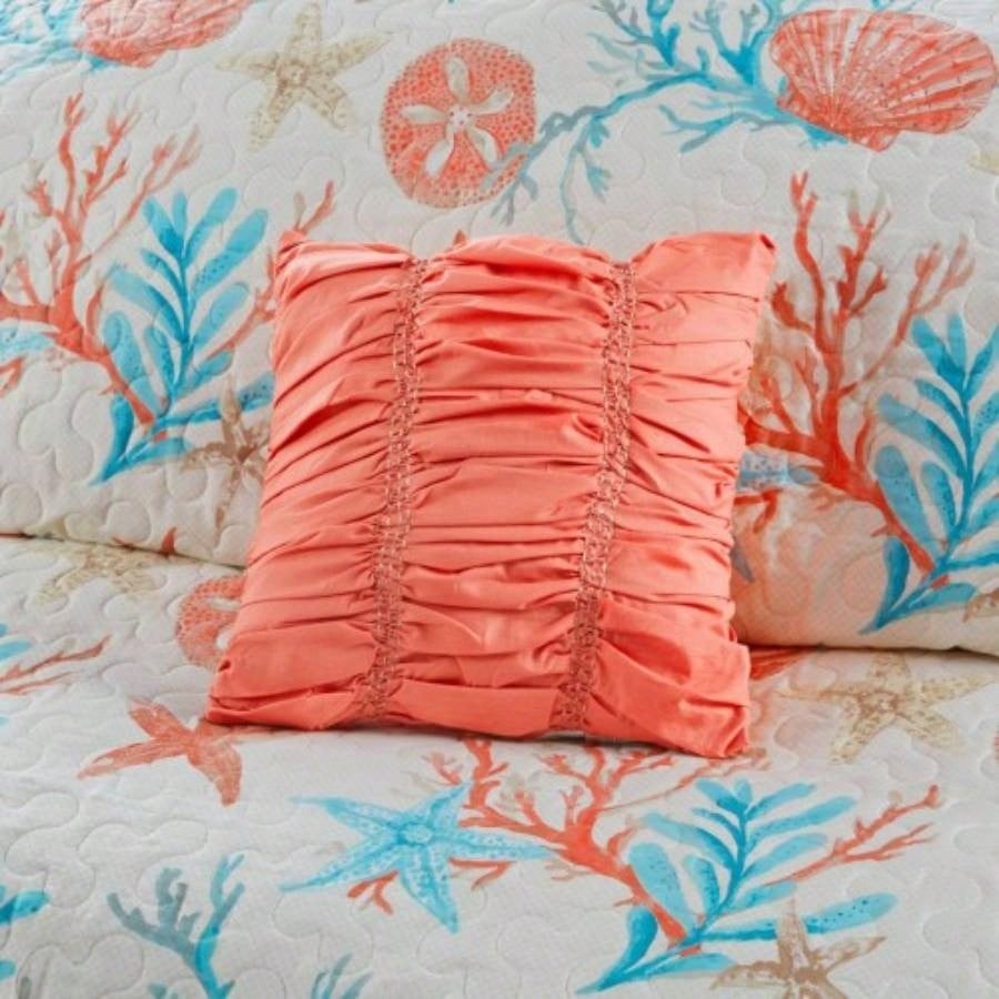 6 Piece Cotton Sateen Quilt Set with Throw Pillows Coral Full/