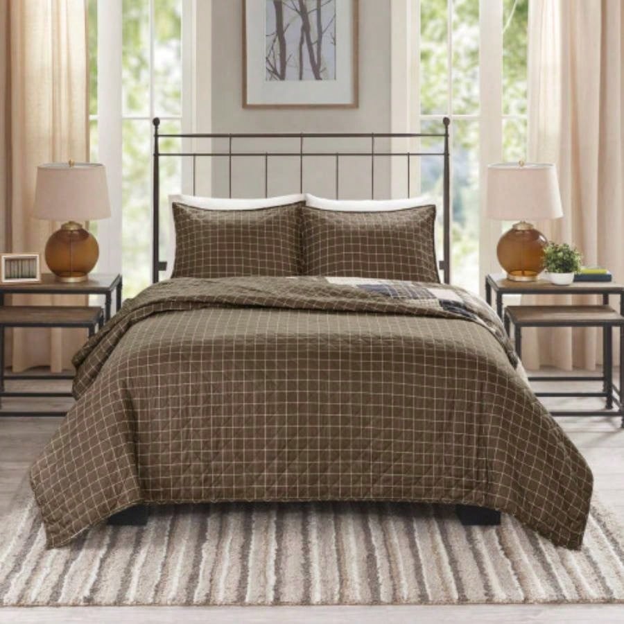 3 Piece Reversible Printed Quilt Set Black/Brown Full/