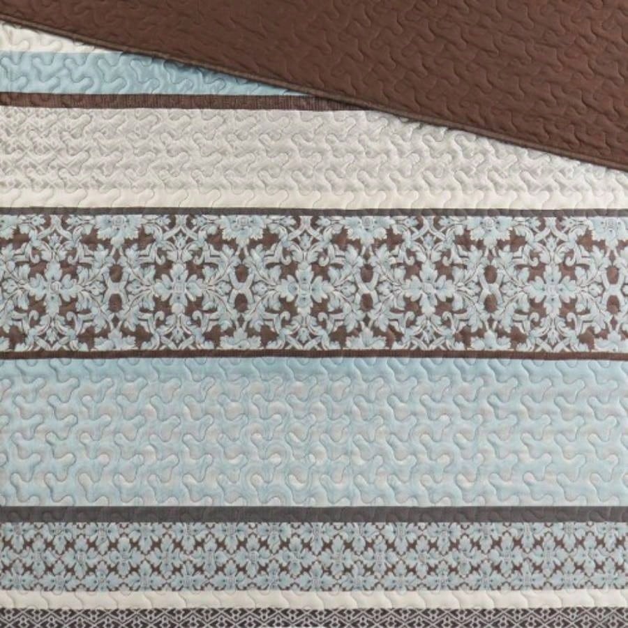 5 Piece Jacquard Quilt Set with Throw Pillows Blue King/Cal King