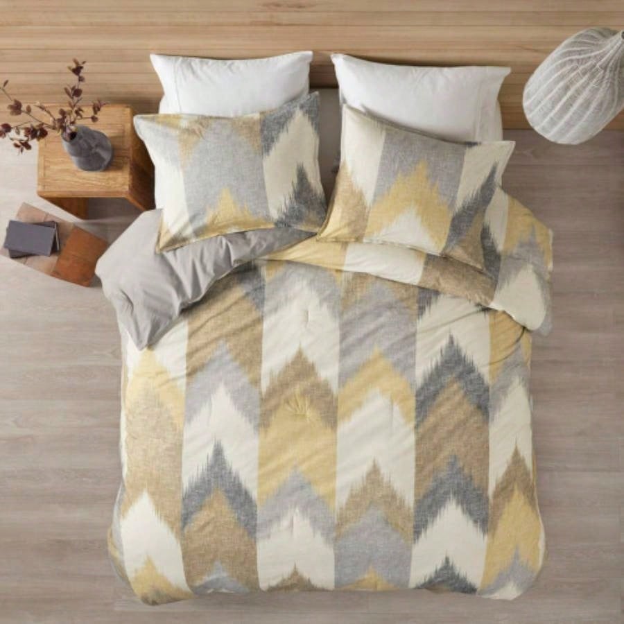 King/Cal King 3 Piece Comforter Set