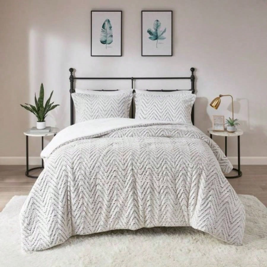 Twin/Twin XL Ultra Plush Down Comforter Set