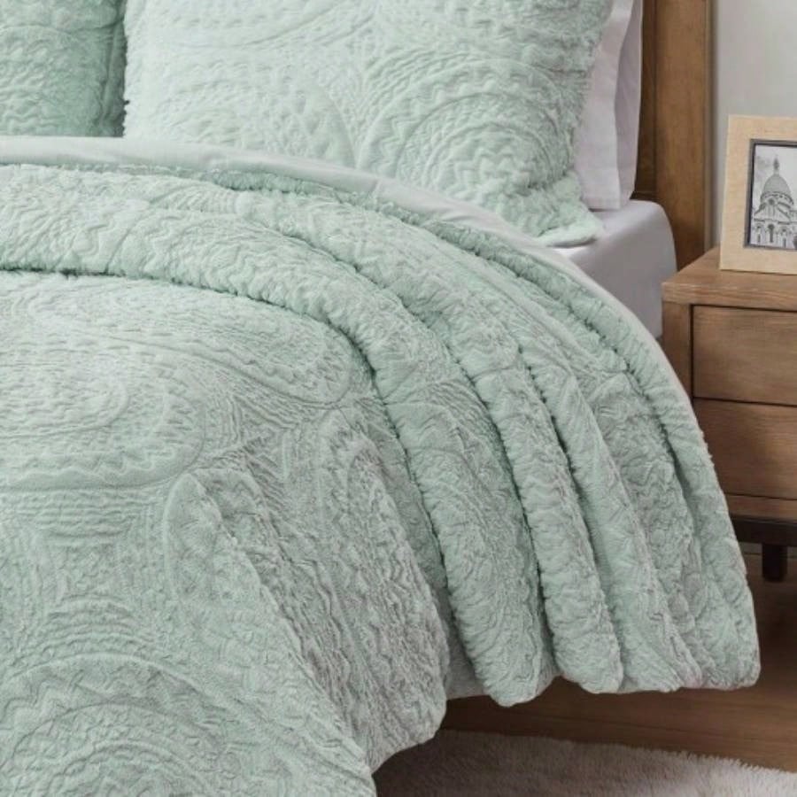 Full/ Embroidered Medallion Faux Fur Ultra Plush Comforter Set