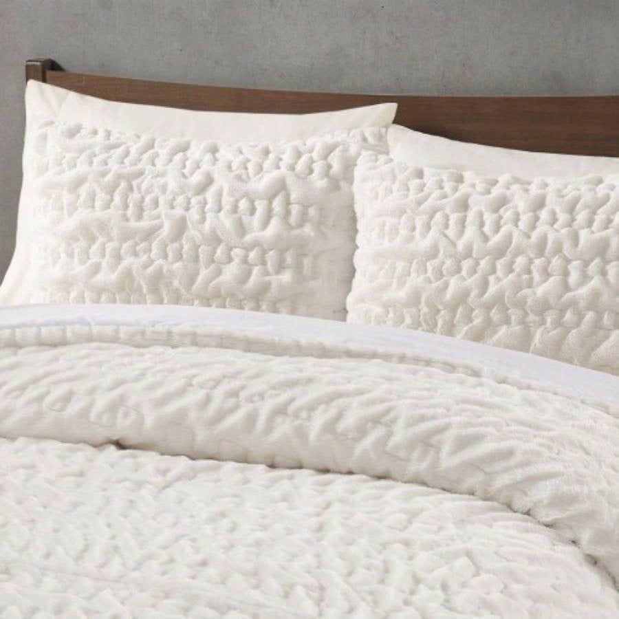 King/Cal King Ruched Fur Down Comforter Set