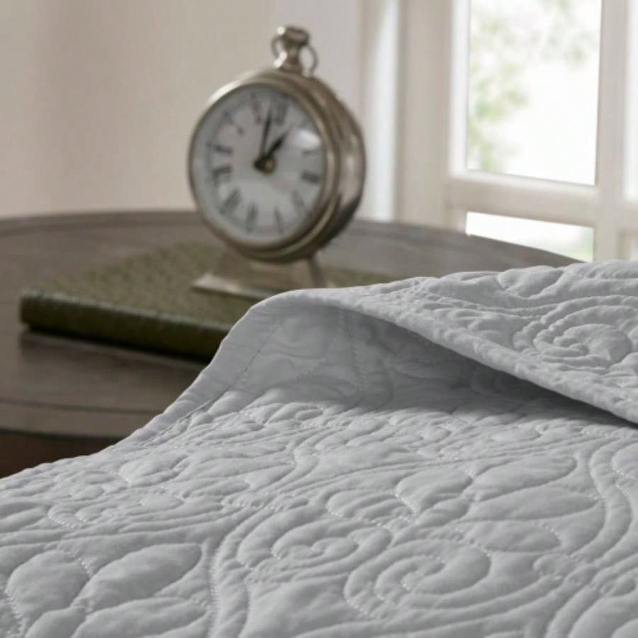 Reversible Bedspread Set