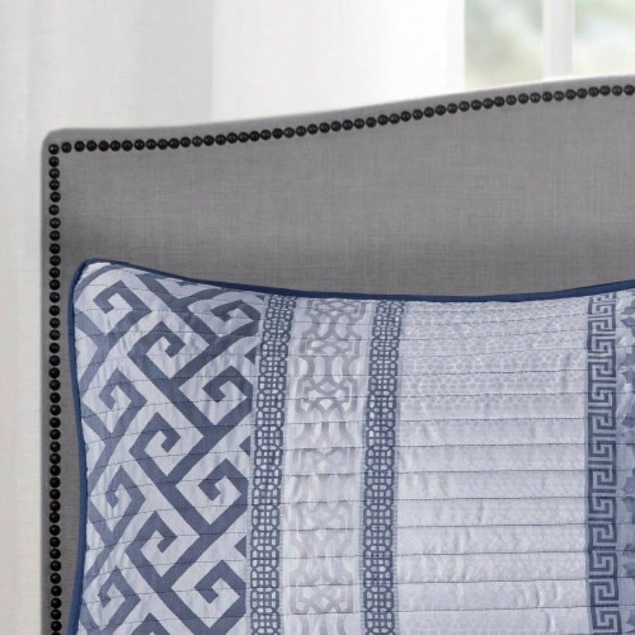 4 Piece Jacquard Quilt Set with Throw Pillow Navy Full/