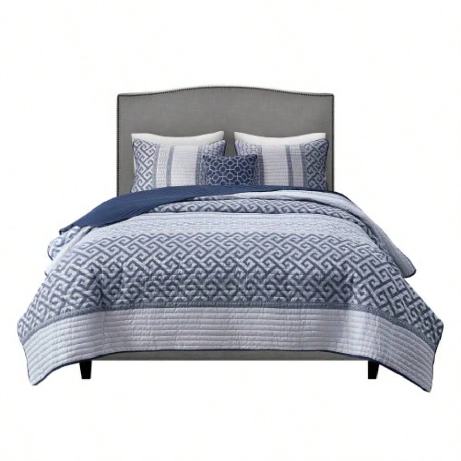 4 Piece Jacquard Quilt Set with Throw Pillow Navy Full/