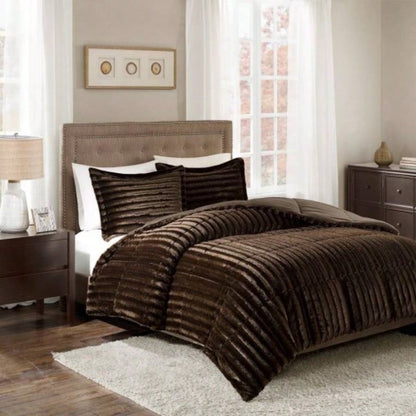 King/Cal King Faux Fur Comforter Set