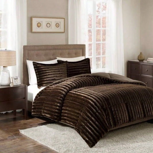 King/Cal King Faux Fur Comforter Set