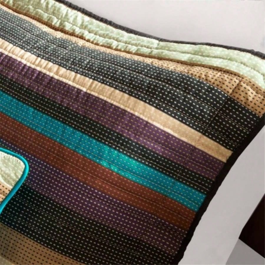 Reversible Quilt Set with Throw Pillows Multi Full/
