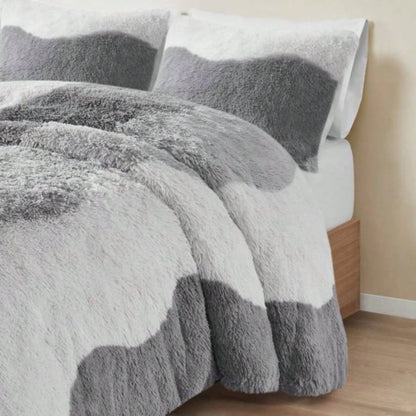 Full/ Ombre Shaggy Faux Fur Comforter Set