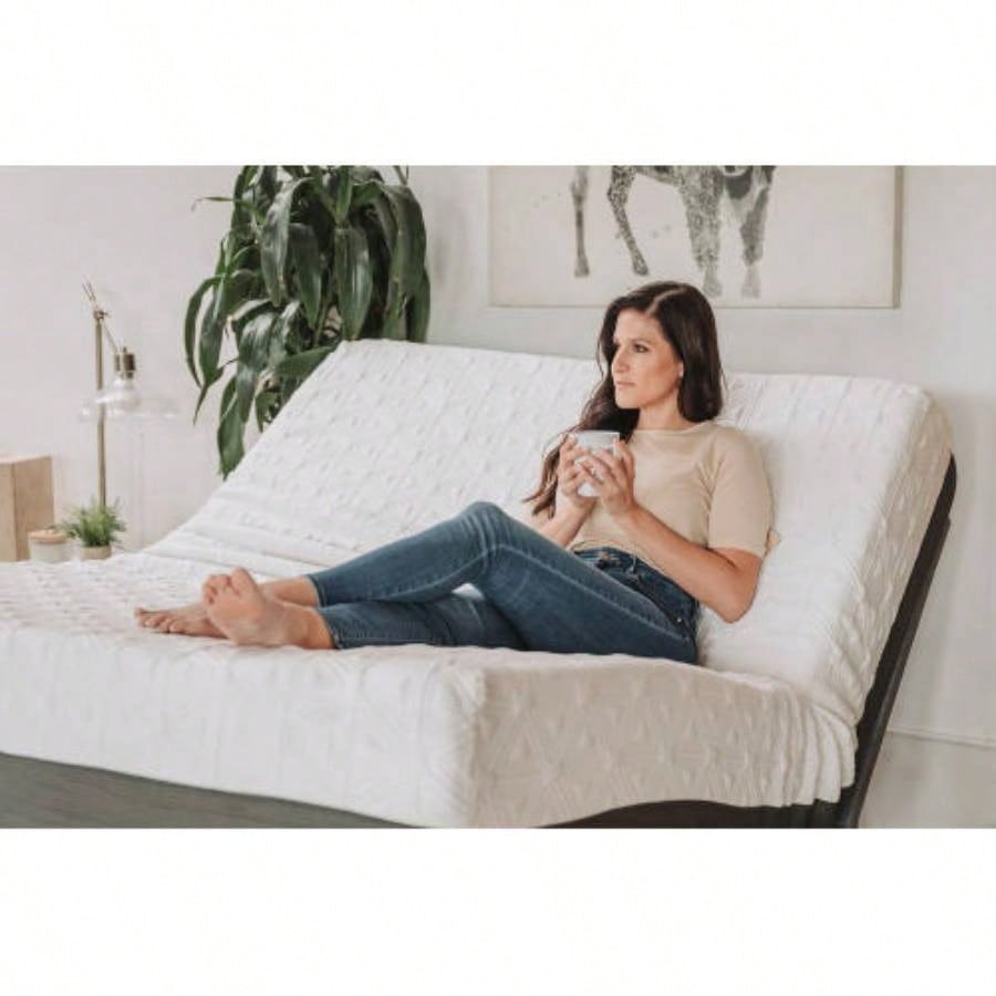 Omne Sleep 8 Gel Foam Mattress in White/Dark Gray