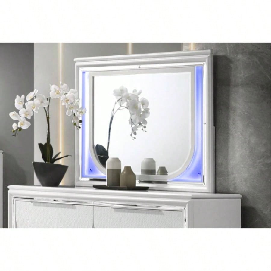 Tarian Pearl White Nightstand