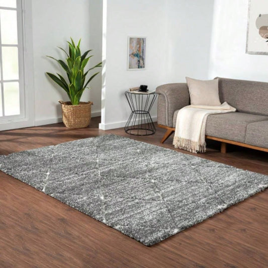 Talas Trellis Area Rug in and