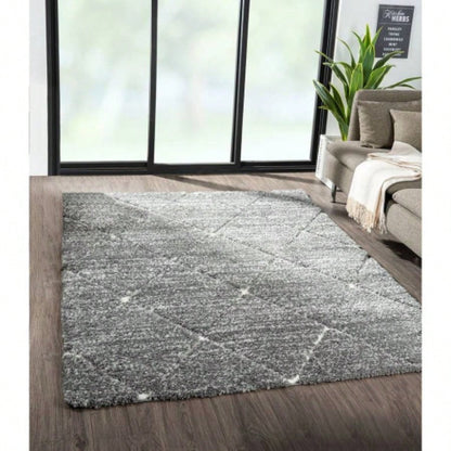 Talas Trellis Area Rug in and