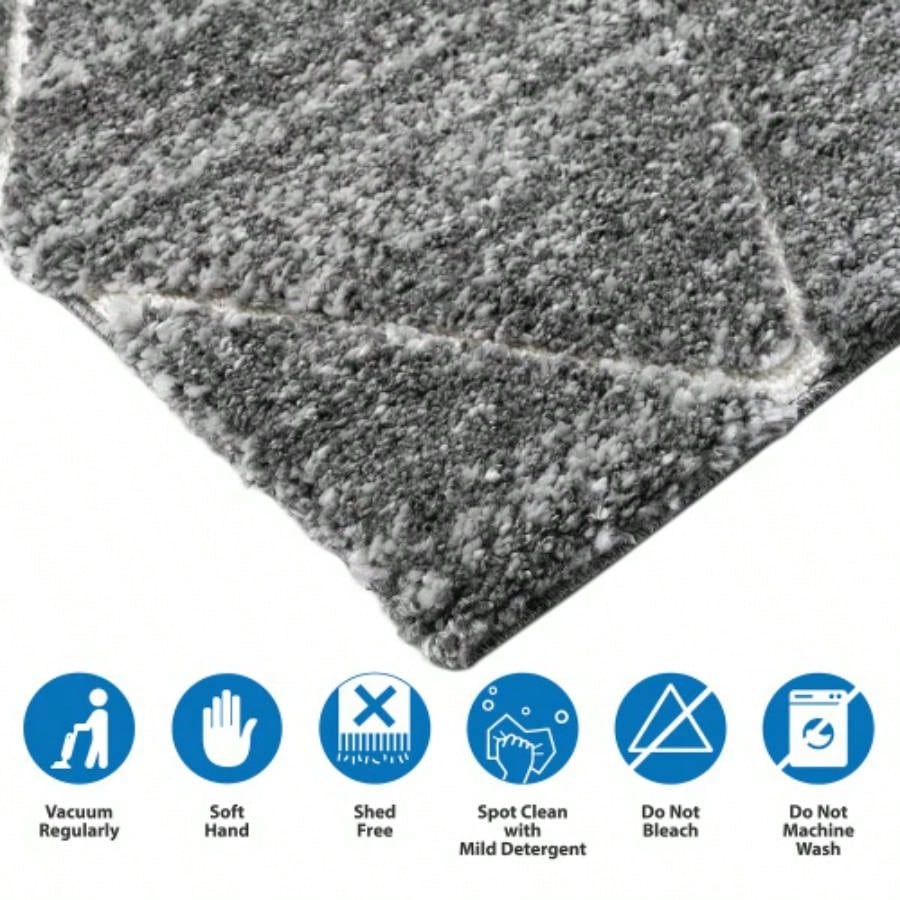Talas Trellis Area Rug in and