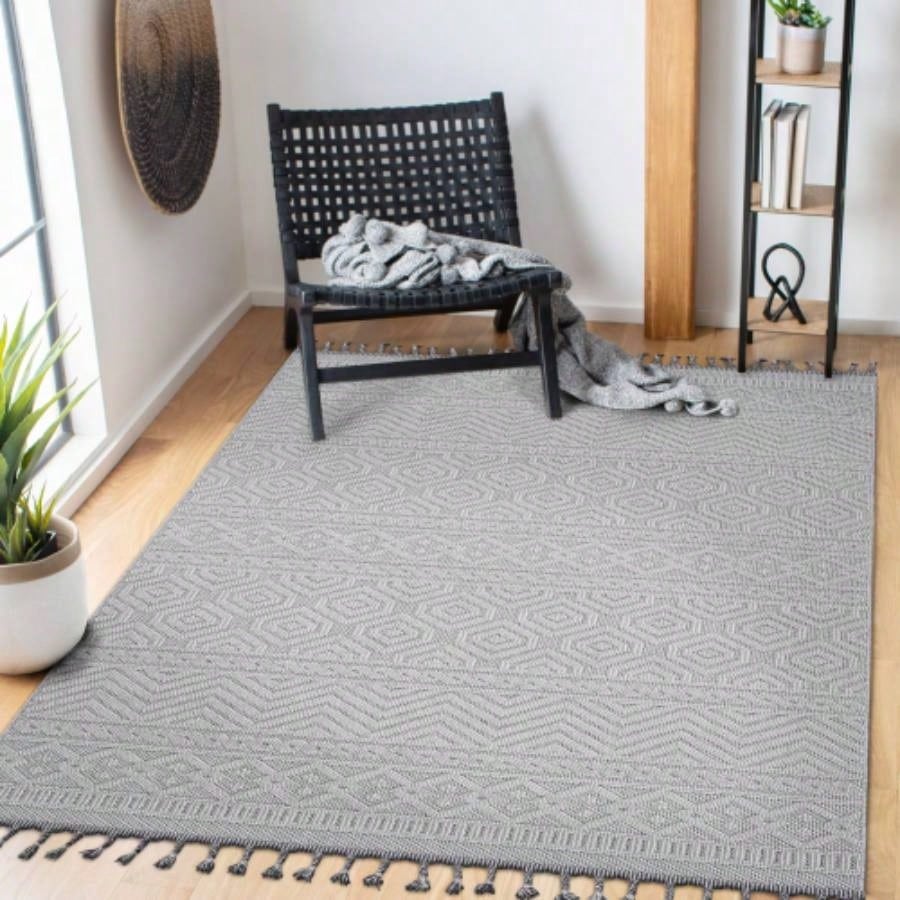 LOOM LUXE 8X10 White/Geometric Indoor/Outdoor Area Rug